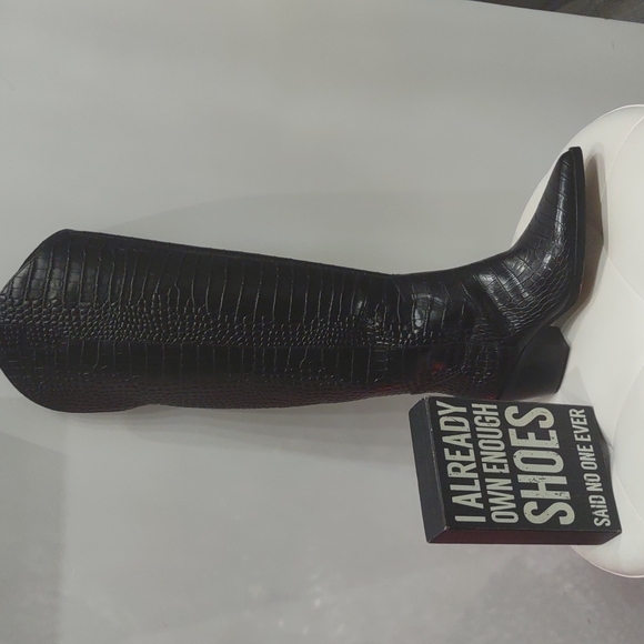 Gianna Bini black leather knee-high cowboy boots 7 1/2 Embossed Croc Colbbiye - Picture 2 of 6